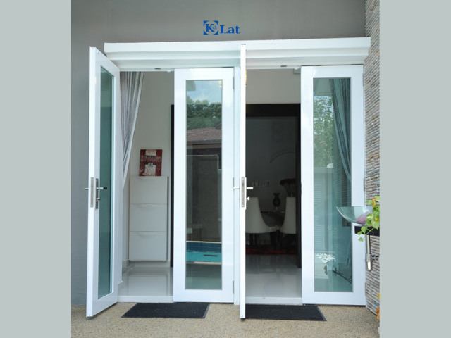 99+ Mẫu Cửa Nhôm Xingfa 4 Cánh Đẹp, Hiện Đại Được Ưa Chuộng 2026 17 Mẫu cửa nhôm Xingfa 4 cánh màu trắng