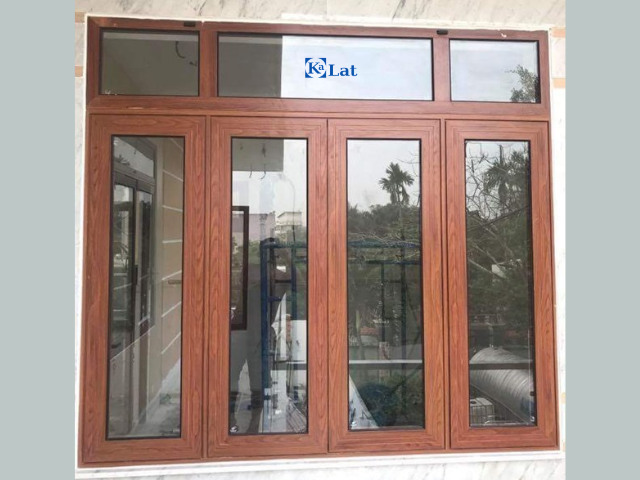 99+ Mẫu Cửa Nhôm Xingfa 4 Cánh Đẹp, Hiện Đại Được Ưa Chuộng 2026 20 Mẫu cửa nhôm Xingfa 4 cánh giả gỗ