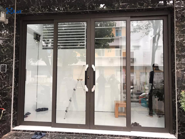 Báo giá cửa trượt quay nhôm kính mới nhất