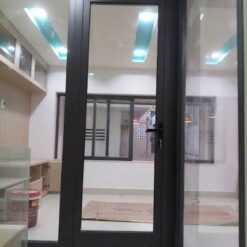 Cửa đi mở quay lắp ghép nhôm Kalat kính dán 6.38mm