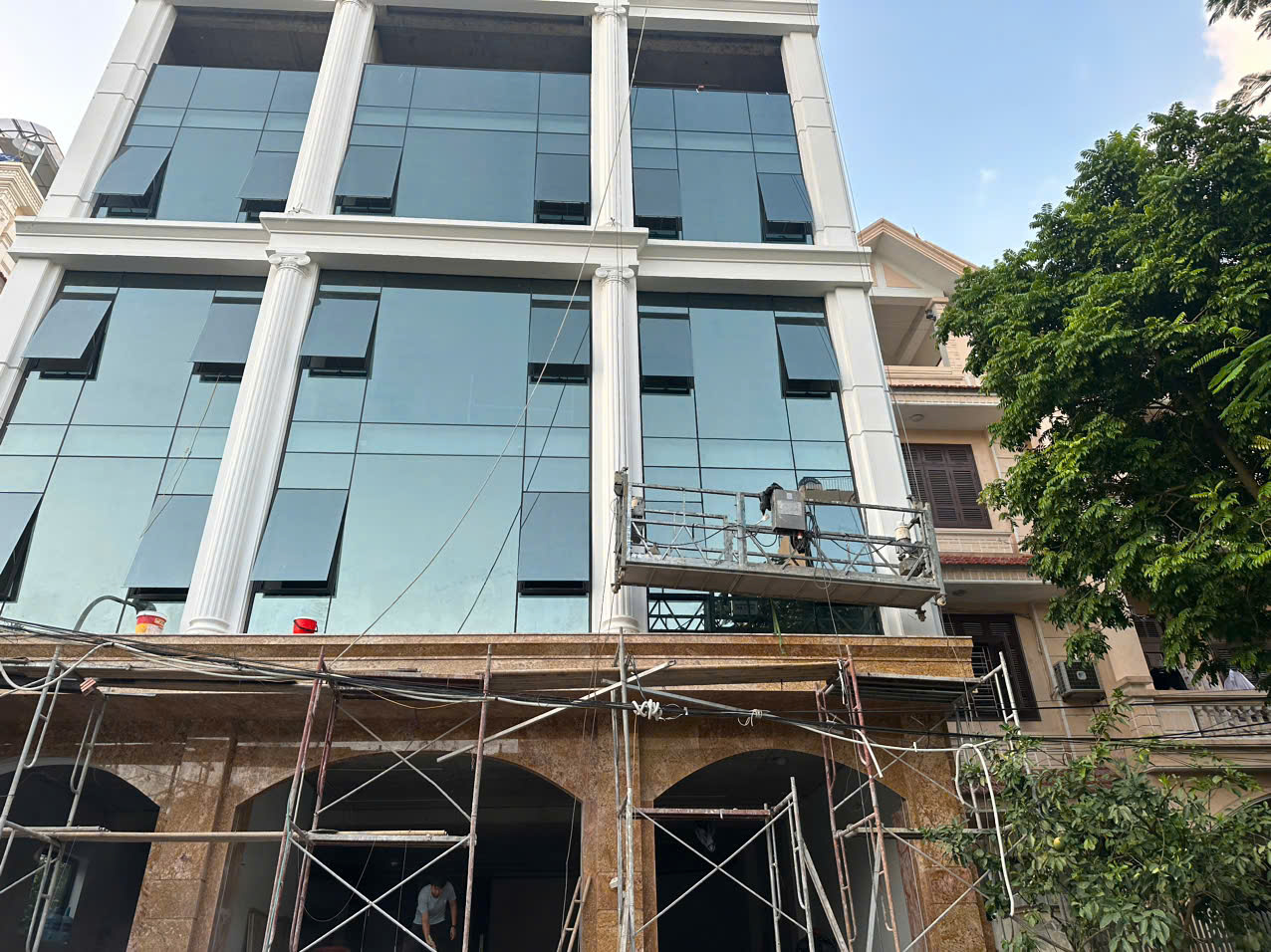 Công trình cửa nhôm kính văn phòng Hà Nội