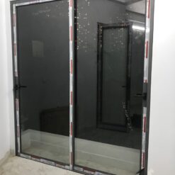 Cửa đi lùa Xingfa 2 cánh kính dán 6.38mm thực tế