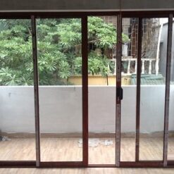 Cửa đi lùa Xingfa 4 cánh, kính dán an toàn 6.38mm 10 Cửa đi lùa Xingfa 4 cánh khu vực ban công