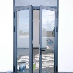 Cửa đi Việt Pháp 2 cánh khung nhôm kính